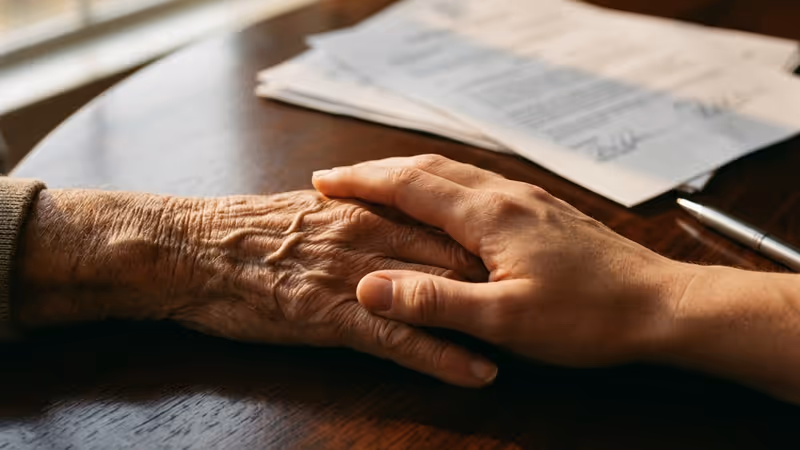 Comment Détecter l'Abus de Faiblesse sur un Senior ? (Guide 2026)
